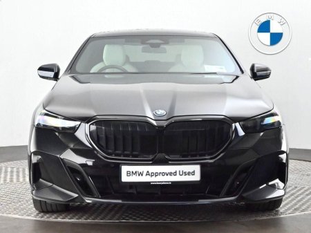 2024 BMW 5-Series - photo 16