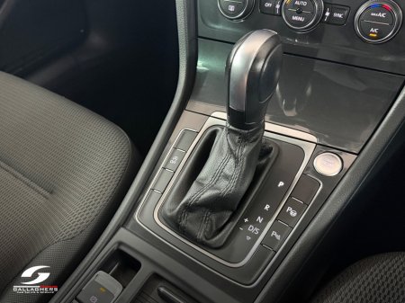 2020 Volkswagen Golf - photo 25