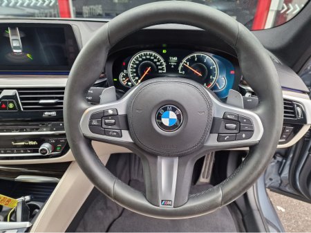 2018 BMW 5-Series - photo 16