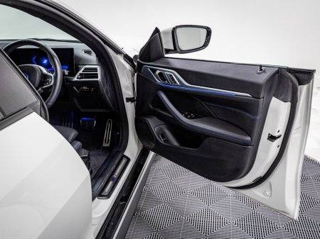 2025 BMW i4 - photo 2