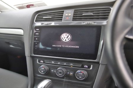 2019 Volkswagen Golf - photo 23