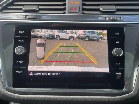 2020 Volkswagen Tiguan - photo 17