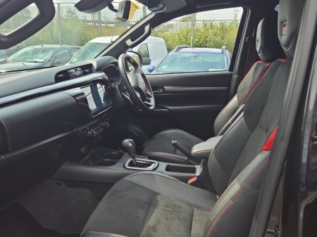 2023 Toyota Hilux - photo 4