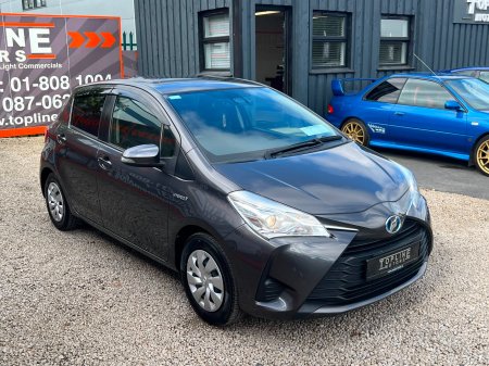 2018 Toyota Vitz - photo 4