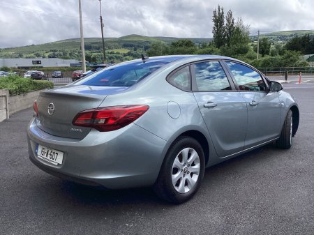 2015 Opel Astra - photo 4