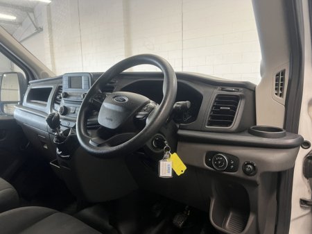2022 Ford Transit - photo 5