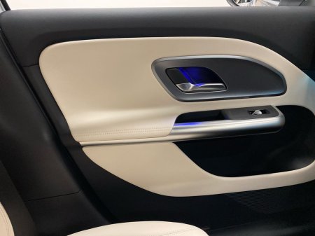 2026 Mercedes-Benz GLB - photo 14