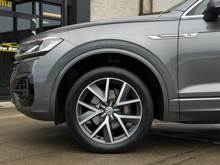 2019 Volkswagen Touareg - photo 7