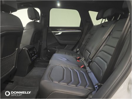 2023 Volkswagen Touareg - photo 9