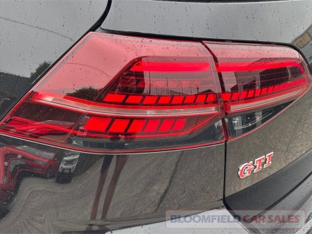 2020 Volkswagen Golf - photo 16