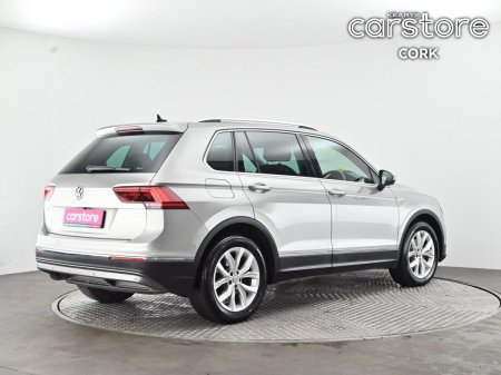 2020 Volkswagen Tiguan - photo 5