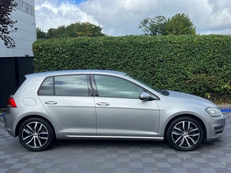 2017 Volkswagen Golf - photo 2