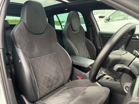 2022 Skoda Superb - photo 9