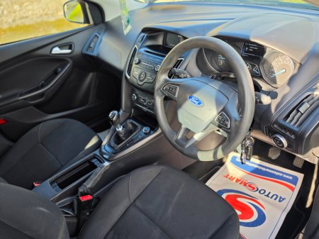 2016 Ford Focus - photo 13
