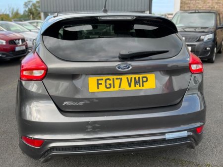 2017 Ford Focus - photo 6