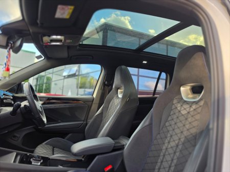 2025 Volkswagen Tiguan - photo 19