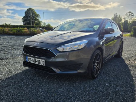 2016 Ford Focus - photo 2