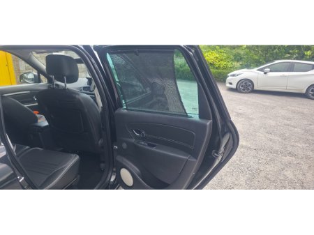 2015 Renault Grand Scenic - photo 15