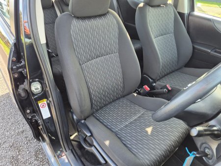 2012 Toyota Yaris - photo 25