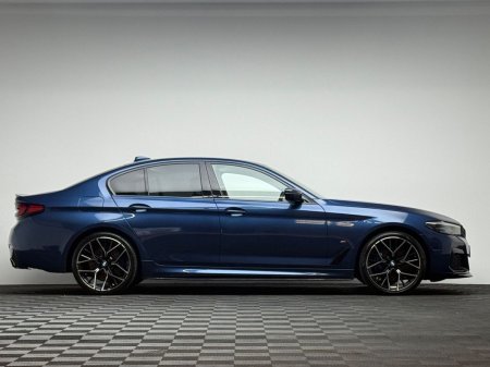 2021 BMW 5-Series - photo 8