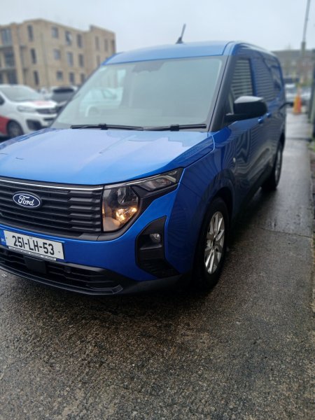 2025 Ford Transit - photo 7