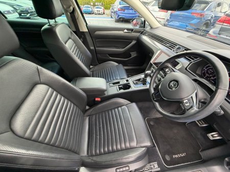 2018 Volkswagen Passat - photo 16
