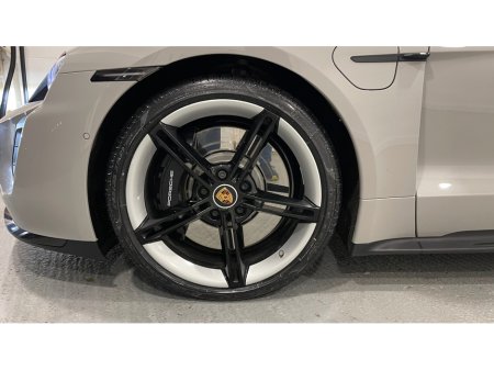 2023 Porsche Taycan - photo 16