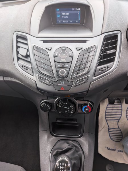 2017 Ford Fiesta - photo 21