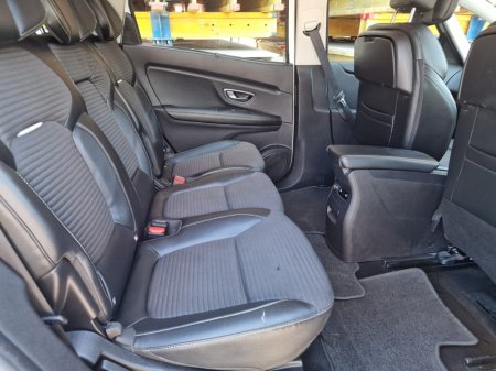 2017 Renault Grand Scenic - photo 17