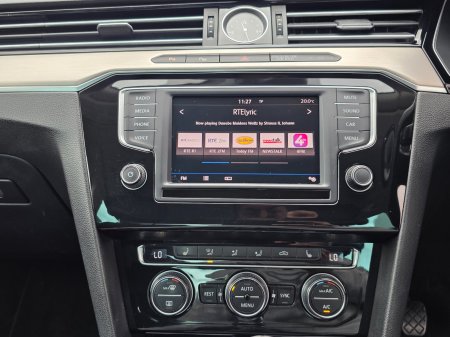 2017 Volkswagen Passat - photo 17
