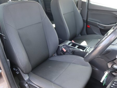 2017 Ford Focus - photo 12
