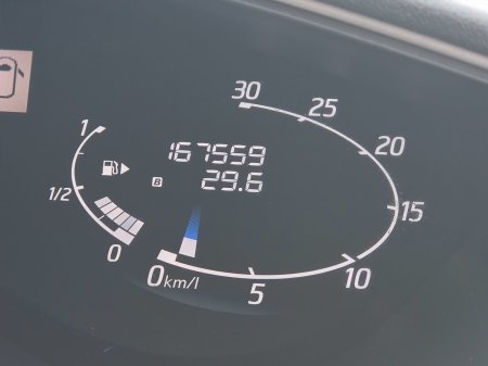 2015 Nissan Serena - photo 2