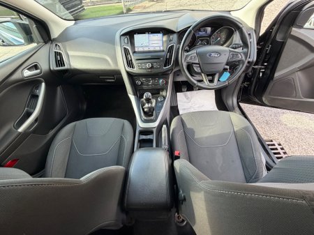 2018 Ford Focus - photo 12