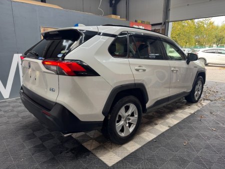 2019 Toyota RAV4 - photo 3