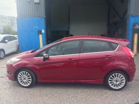 2015 Ford Fiesta - photo 6
