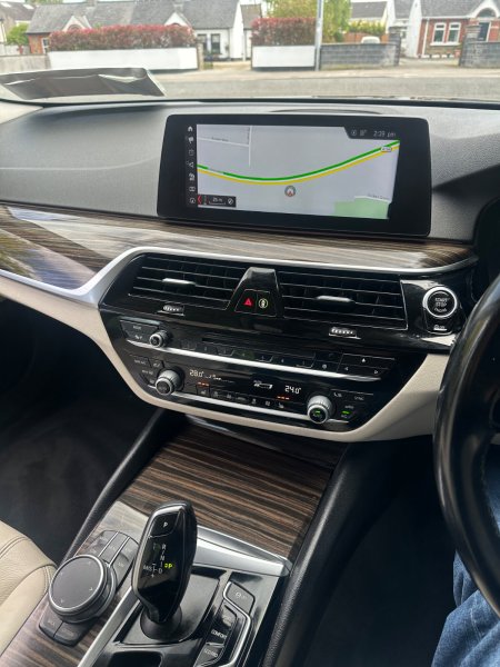 2018 BMW 5-Series - photo 10