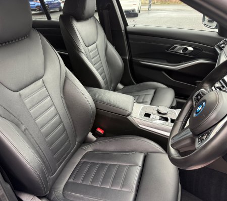 2024 BMW 3-Series - photo 11