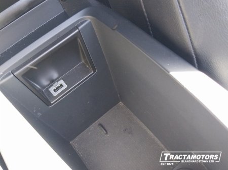 2014 Volvo V40 - photo 33
