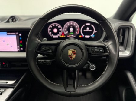 2025 Porsche Cayenne - photo 25