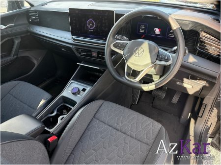 2025 Volkswagen Tiguan - photo 12