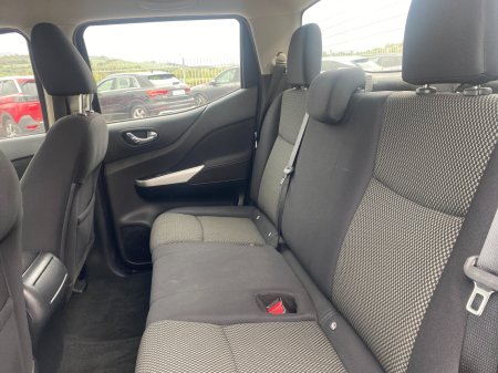 2021 Nissan Navara - photo 10