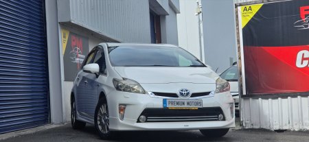 2014 Toyota Prius - photo 2