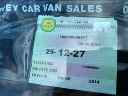 2014 Toyota Prius - photo 17