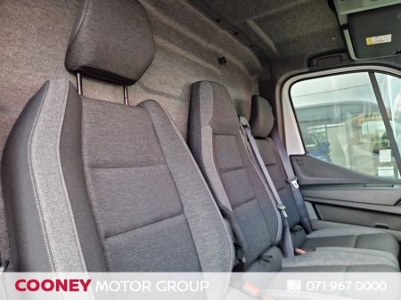 2027 Nissan Interstar - photo 8