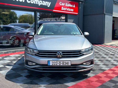 2022 Volkswagen Passat - photo 2