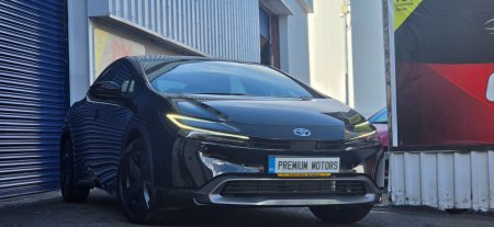 2025 Toyota Prius - photo 2