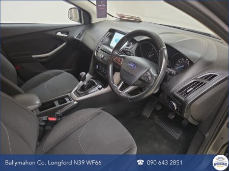 2016 Ford Focus - photo 13