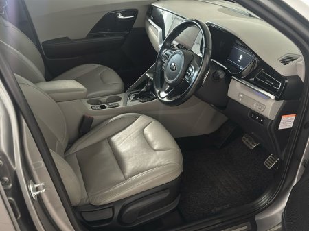 2021 Kia Niro - photo 13