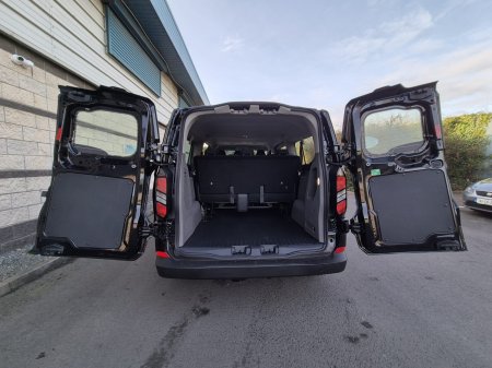 2025 Ford Transit Custom - photo 11