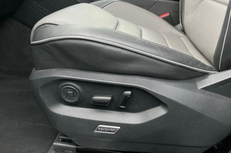 2026 Volkswagen Touareg - photo 24